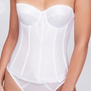 Dominique Intimate Apparel 44B Corset